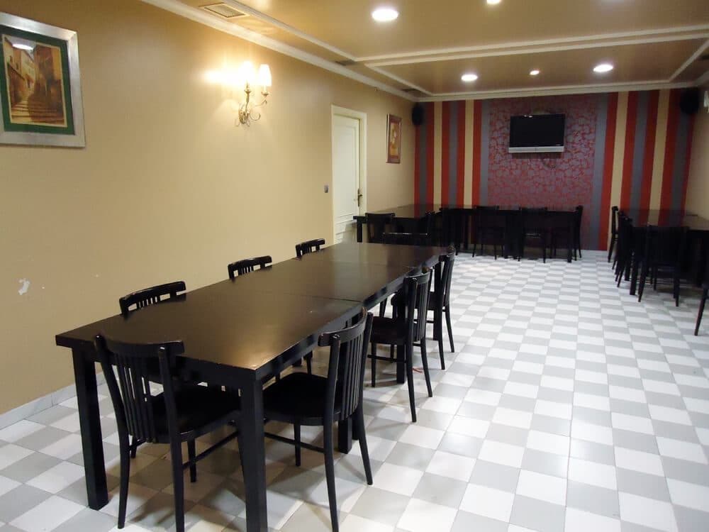 Detalle del local de la cafetería Luces de Bohemia en Vigo